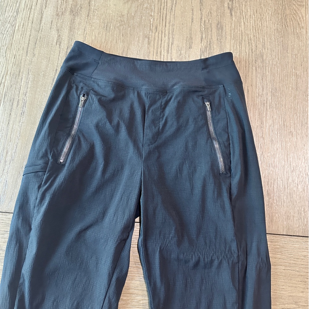 Athleta High-Rise Pant/Jogger Size 0P Black - Picture 2 of 13